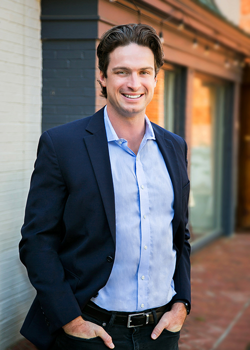 Outdoor Headshot - Myers Park Studio