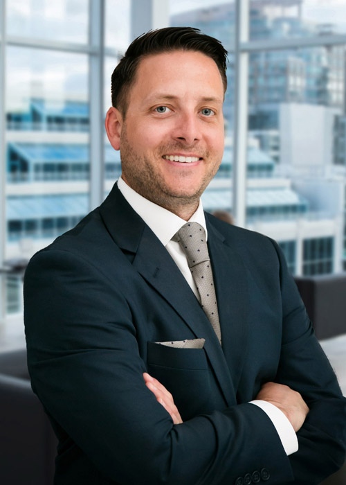 headshot_outside_01_lf