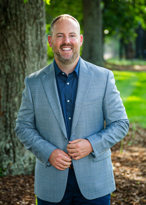 headshot_outside_05_lg