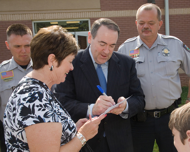 Mike Huckabee Signs and Autograph