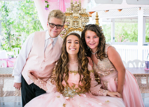 resized-8-15_h-v_500x700_008